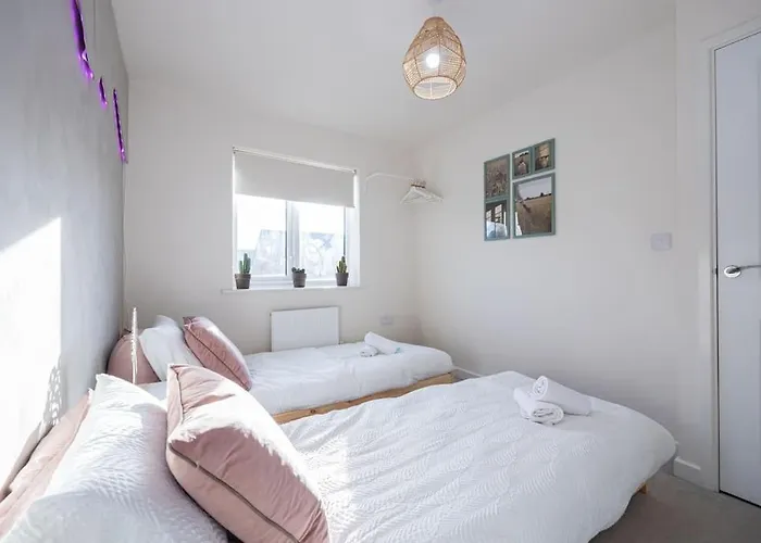 Trox Home - Cosy Vibes - Free Parking - Zero Fuss