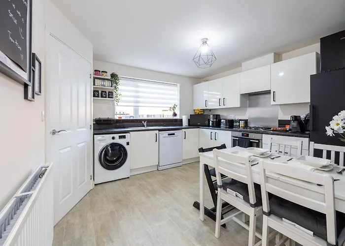 Trox Home - Cosy Vibes - Free Parking - Zero Fuss