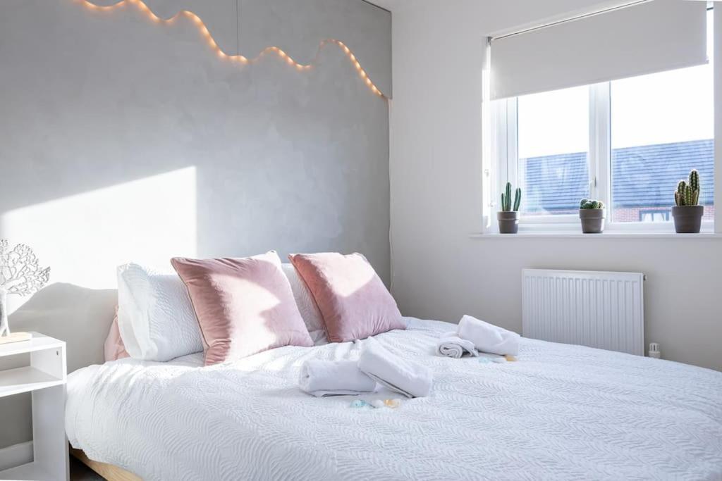 Appartement Trox - Cosy Vibes - Free Parking - Zero Fuss Manchester